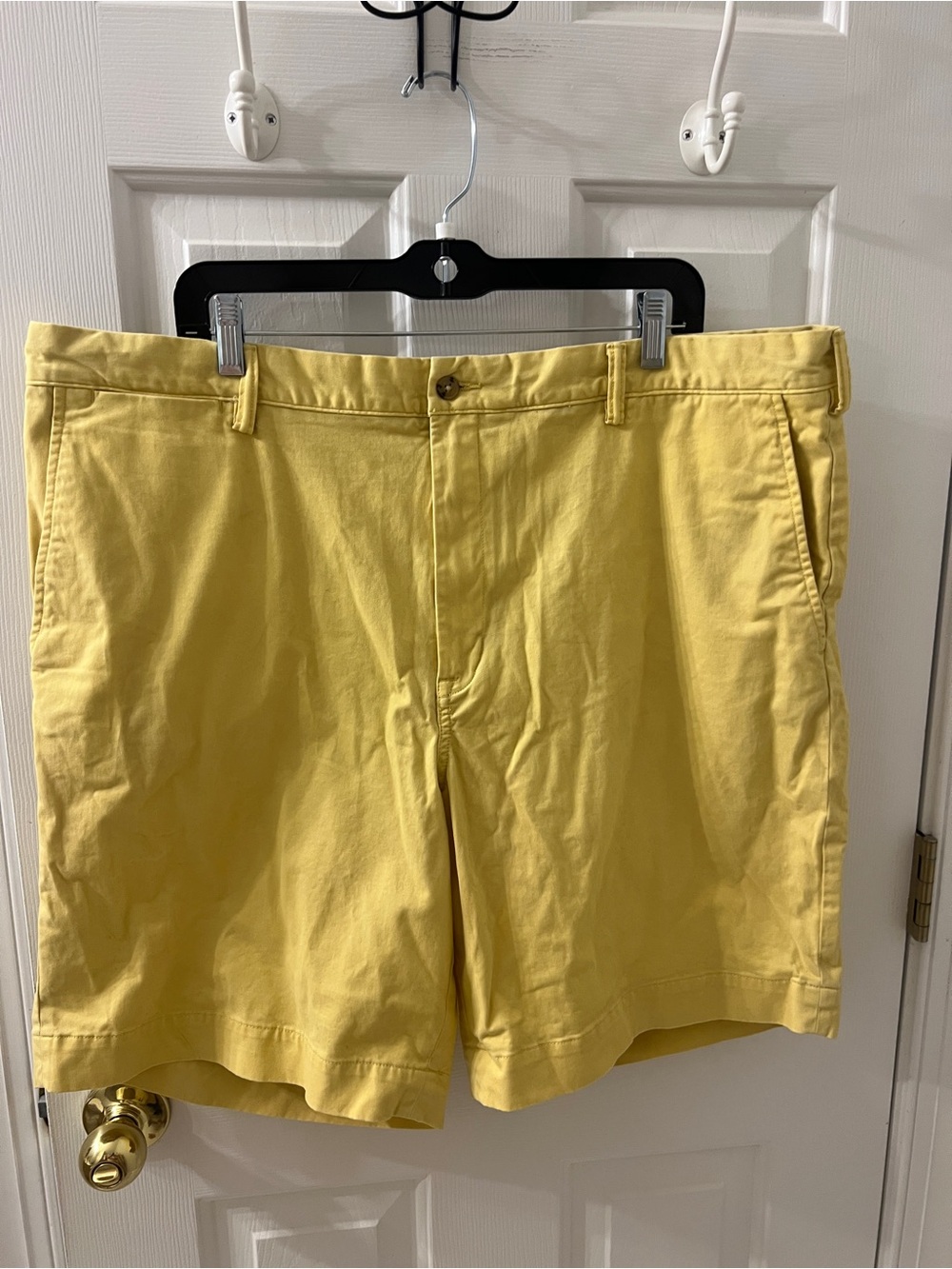 Polo Ralph Lauren Men’s Yellow Cotton Twill Chino 9” Shorts Size 42 - Picture 2 of 5